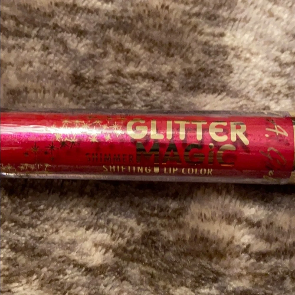 ♥️Glitter Magic Shimmer Shifting‎ Lip Color♥️